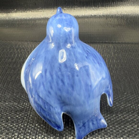 Robin Bird Blue White Porcelain Chubby Fat Bird Figurine Ornament Decorative - Picture 9 of 10